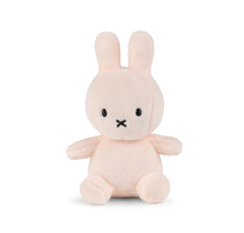 Load image into Gallery viewer, Miffy Lucky Charm Pink In Giftbox