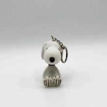 Load image into Gallery viewer, Peanuts Snoopy Keyring