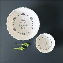 Load image into Gallery viewer, 6142 Scallop Bowl - Favourite things
