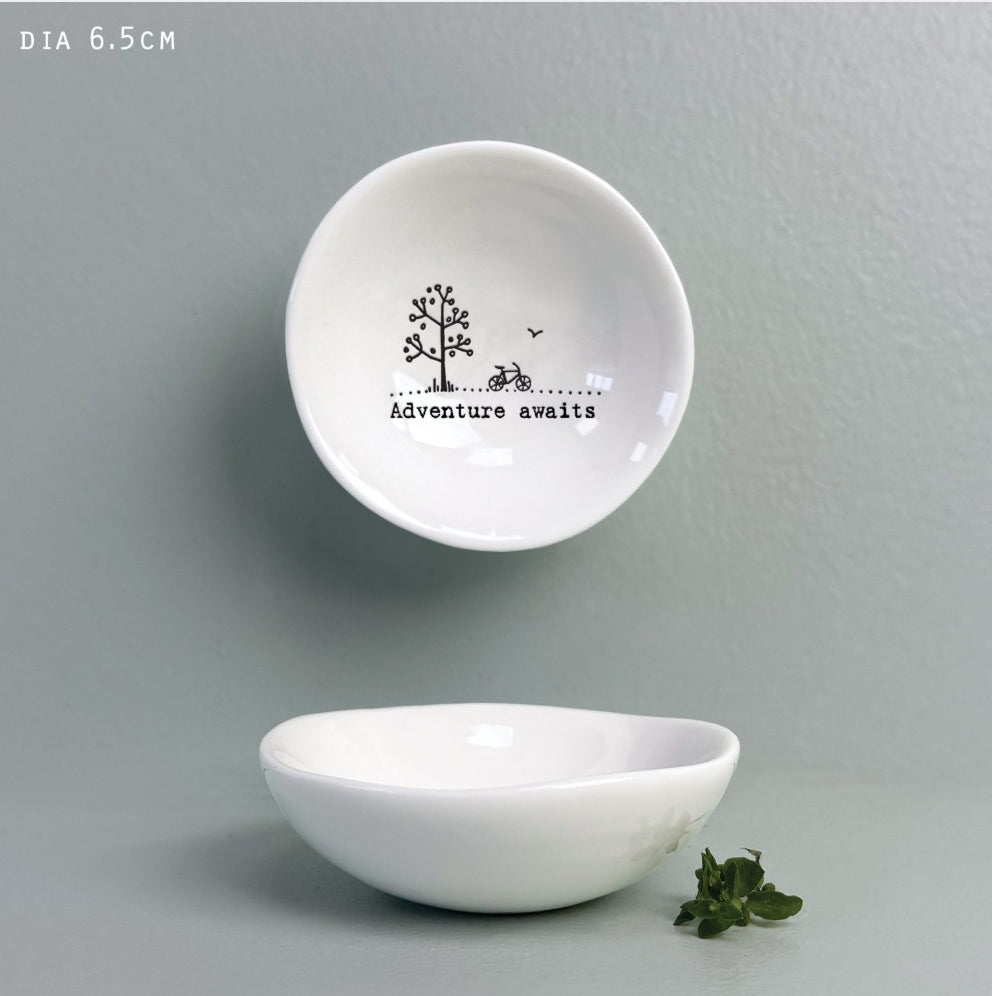 6012 Small Wobbly Bowl Adventure Awaits