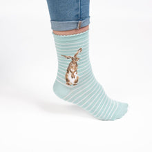 Load image into Gallery viewer, Wrendale Designs 'Hare and the Bee' Socks
