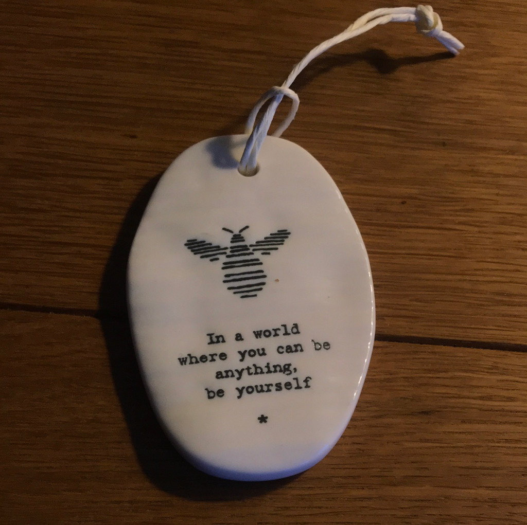 East of India porcelain oval - Bee